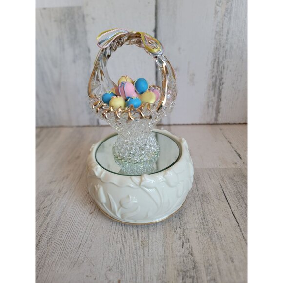 San Francisco Happy Easter music box company parade wind up egg basket - Picture 5 of 9